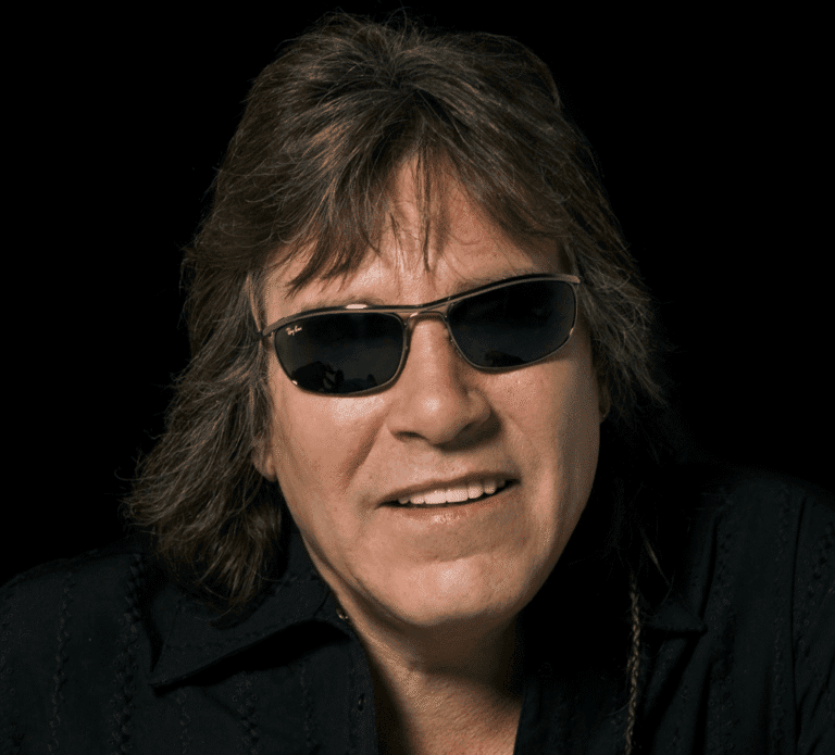 José Feliciano, la voz que superó la oscuridad