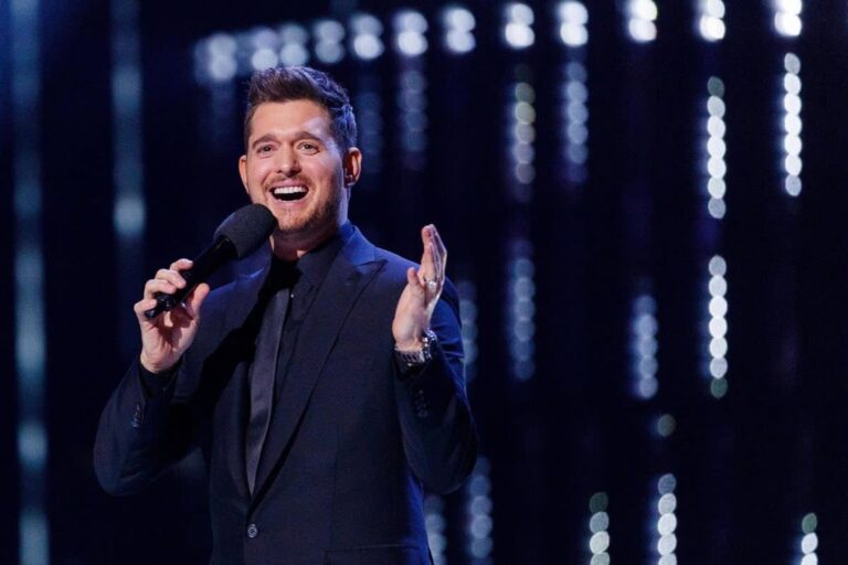 Michael Bublé se inició en la música cantado en clubes nocturnos