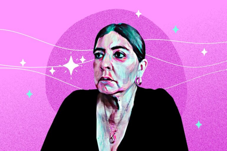 María Elena Rodríguez: «Las mujeres podemos exorcizar nuestros demonios a través de la escritura»
